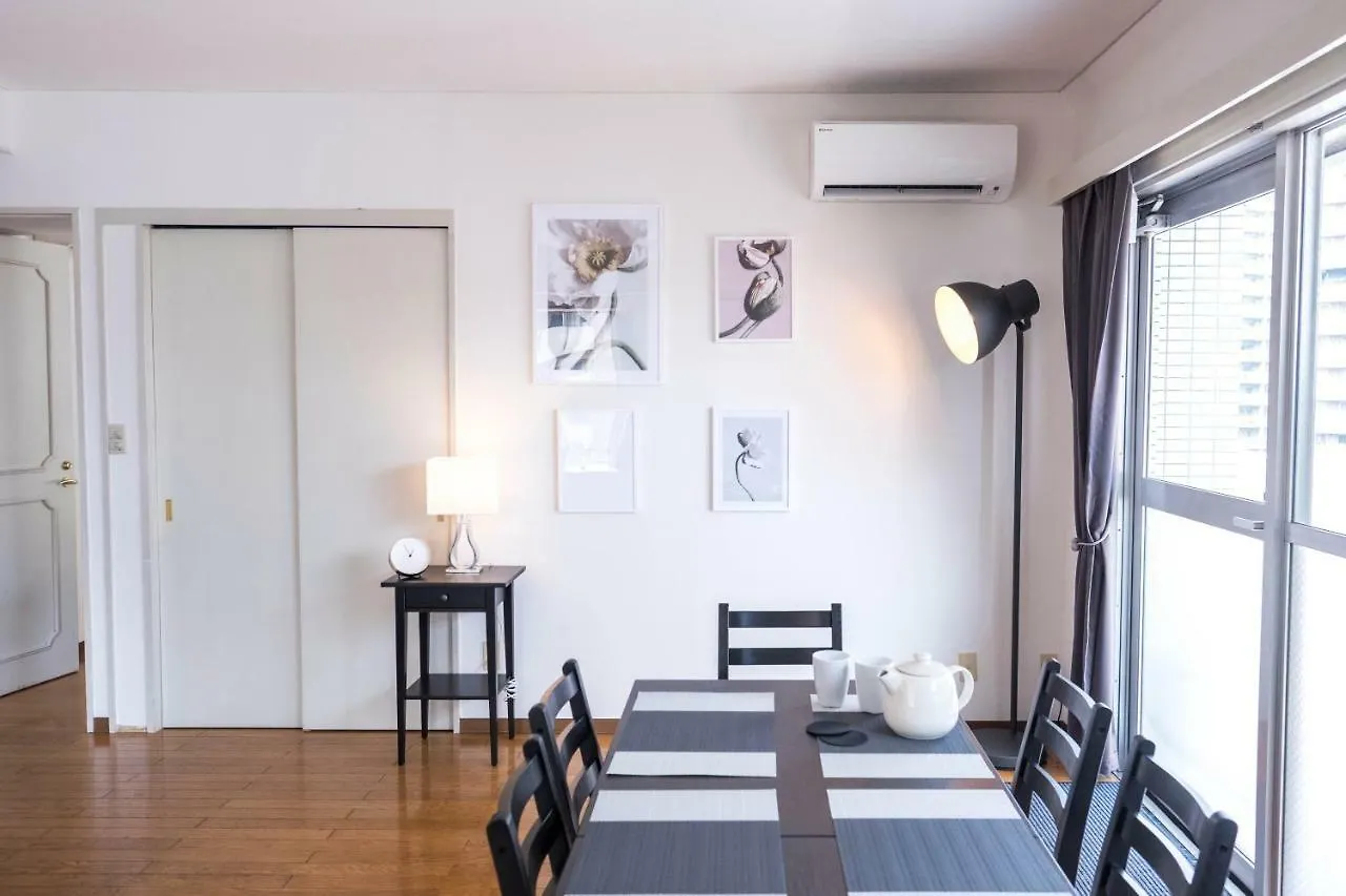 Charming Tokyo Apartment With Private Balcony